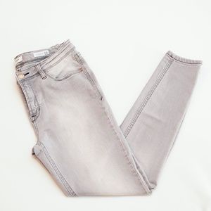 Kensie Jeans -Effortless Ankle Mid Rise Stretchy Skinny Jean - Gray Antique Wash